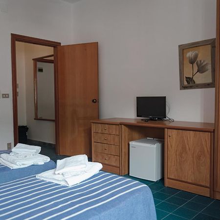 Hotel Mediterraneo Guardia Piemontese Terme Dış mekan fotoğraf